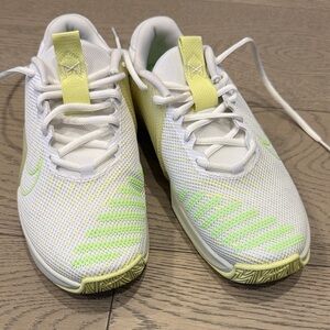 Nike Women’s Metcon Gym and Training Shoes - Size 7.5 - Excellent Condition